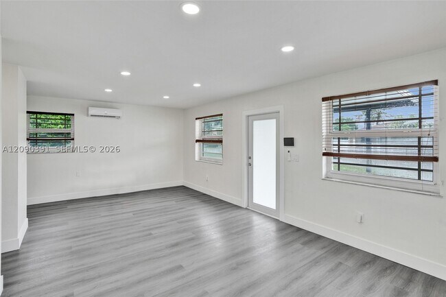 Photo - 1341 NW 75th St