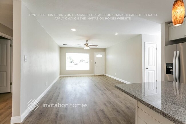 Photo - 934 E Loma Vista Dr