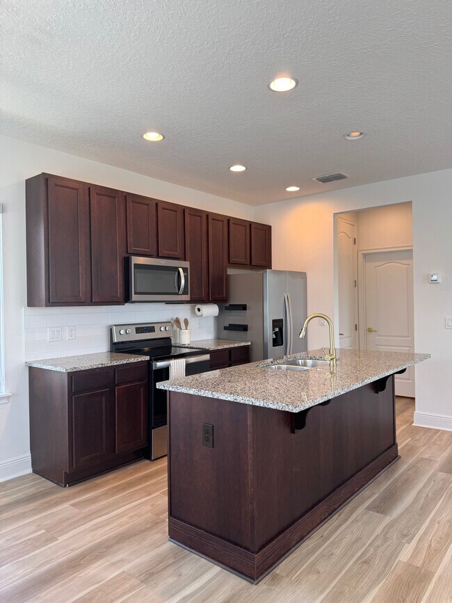 Photo - 8447 Rothman Aly Unit 8447