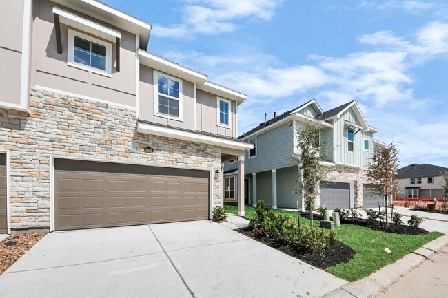 Photo - 2205 Via Cami Ln