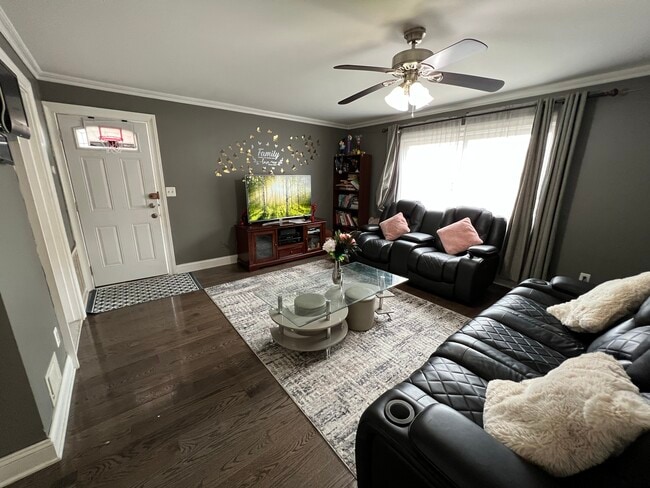 Photo - 129 Beach St