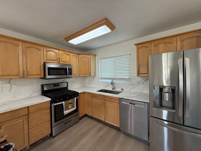 Photo - 165 Palm Ave