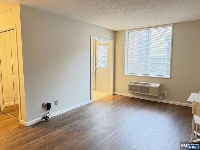 Photo - 160 Overlook Ave Unit 11-E2