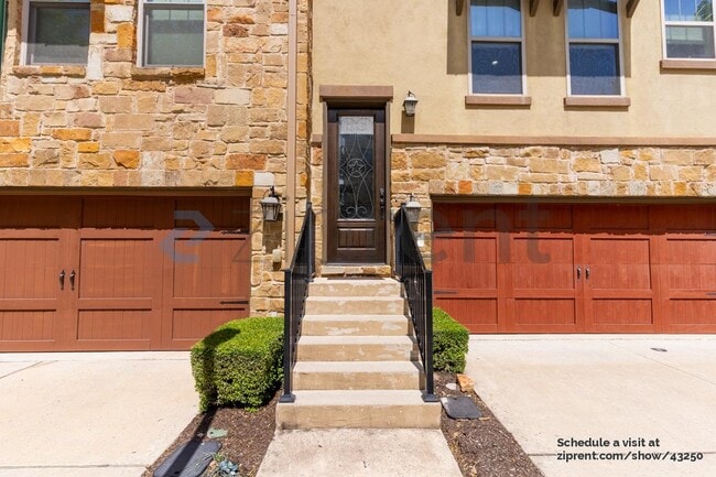 Photo - 1025 Highknoll Ln Townhome