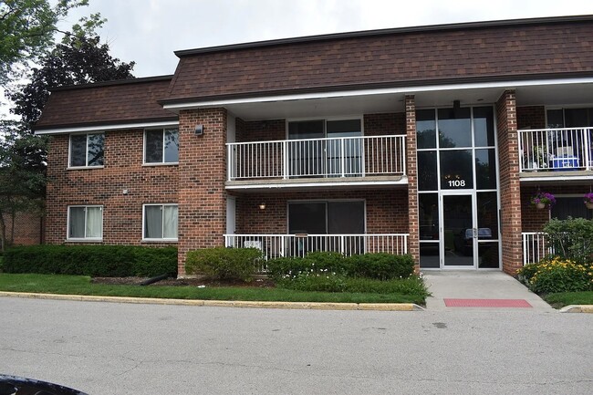 Building Photo - 1108 Westover Ln Unit 2B Rental