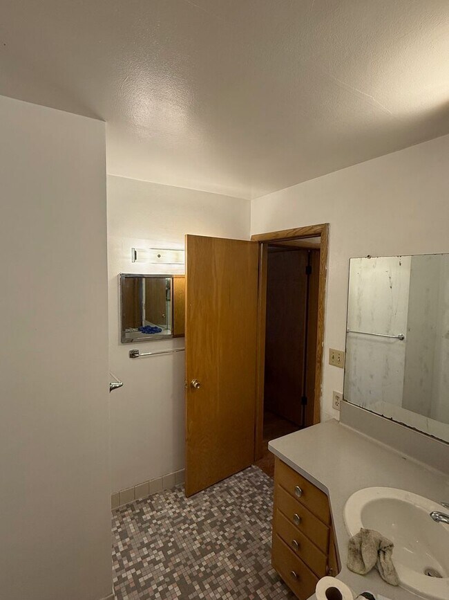 Photo - 3308 N Dousman St Unit 3