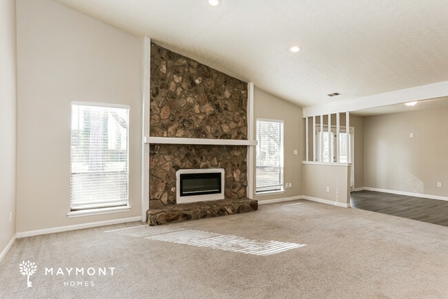 Photo - 1483 Flat Rock Rd