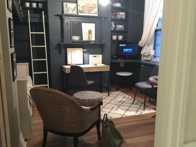 Photo - 21 Beacon St Unit 2D