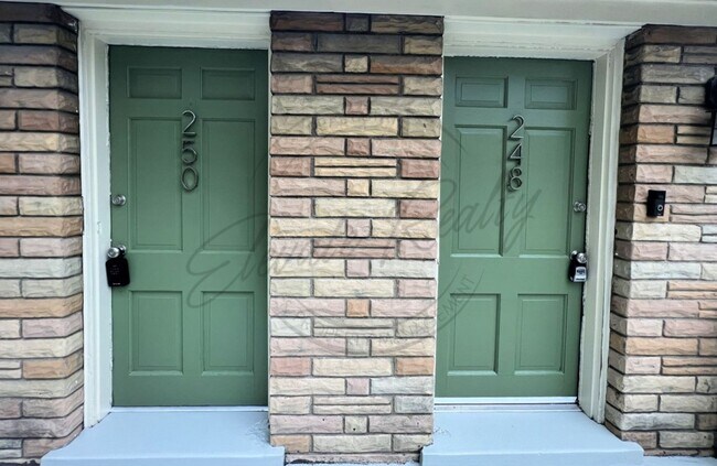 Photo - Two Bedroom Ranch Style Apartment Near BNA on Special! Unit McGavock Pike 248 A