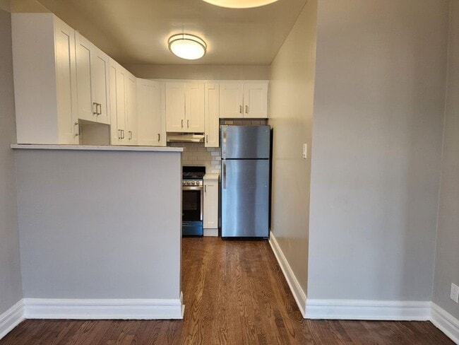 Photo - 1601 W Thome Ave Unidad 2A