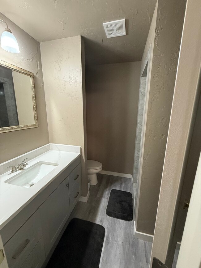 Photo - 314 W Illinois Ave