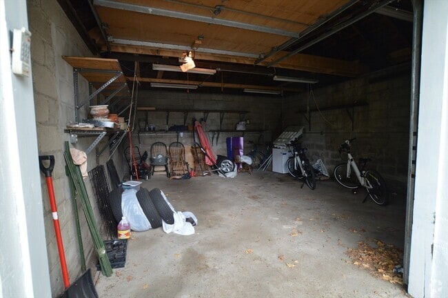 Building Photo - 28 Columbus Ave Unit 2 Rental