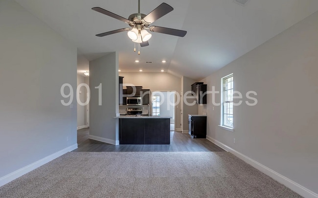 Photo - 5961 Uselton Dr