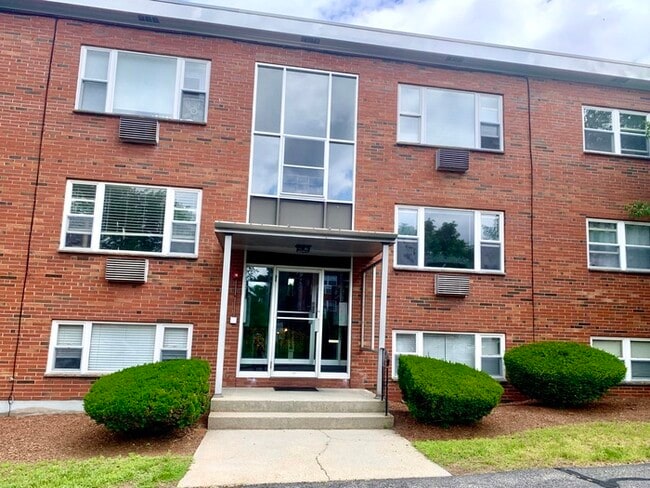 Building Photo - 1105 Lexington St Unit 6