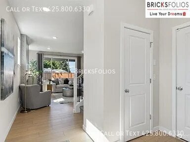 Photo - 3836 McCormick Vlg Dr