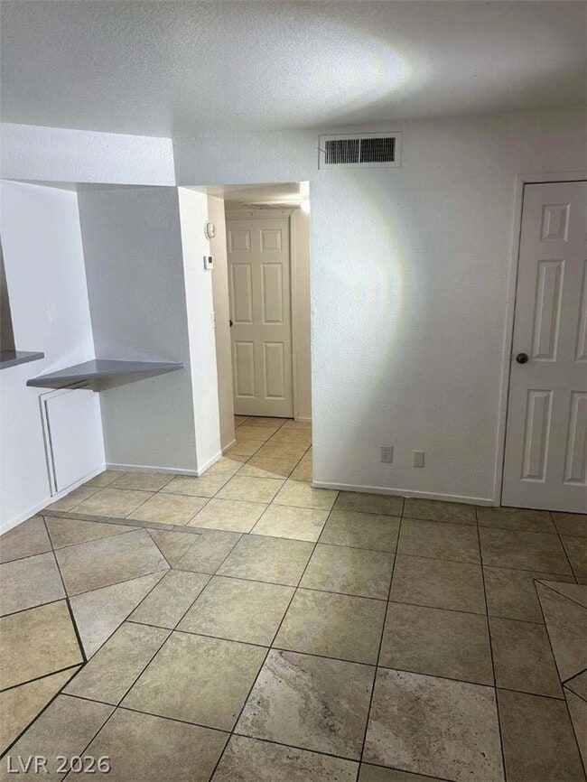 Photo - 4961 Apollostar Ct Unidad 4