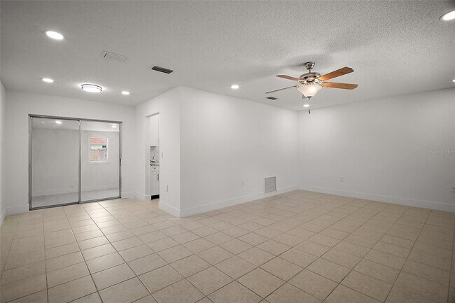Photo - 14884 SW 35th Cir