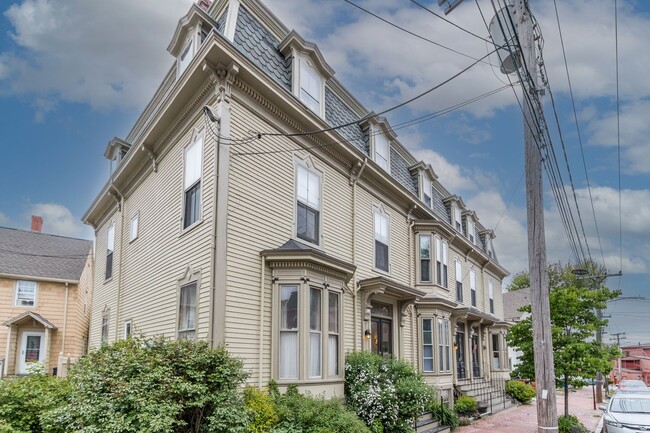 Photo - 256 Vaughan St Unit 1