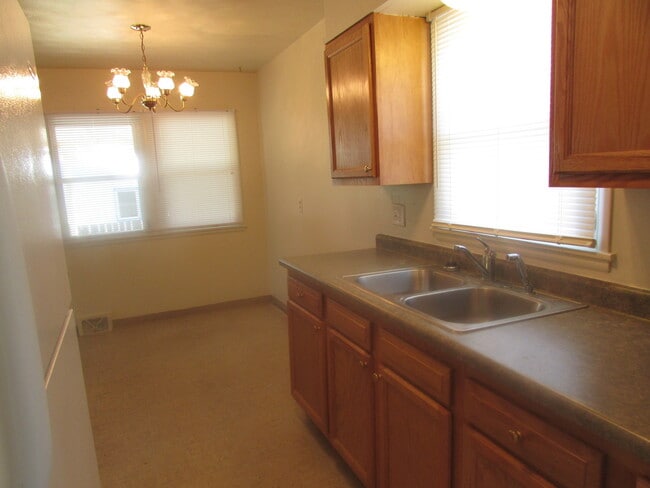 Photo - 3 BEDROOM | 1 BATH | CARPORT | SOUTH