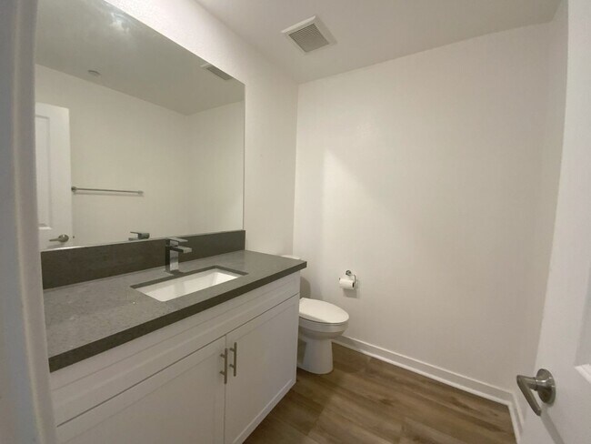Photo - A beautiful 3 bedroom 2 and half bath cond... Unidad 1
