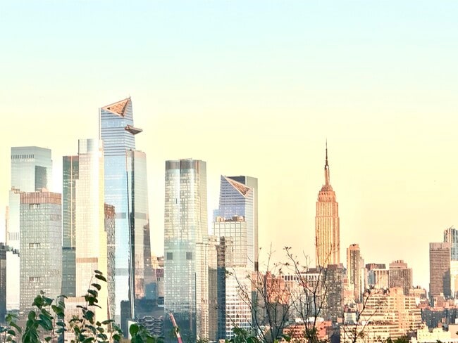 Photo - 1000 Palisade Ave Unit 2 front