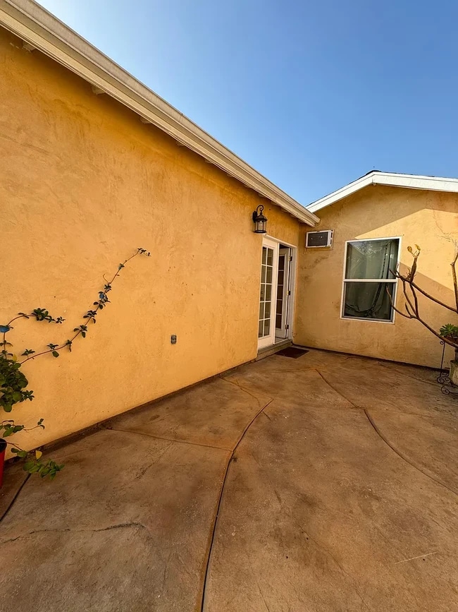 Building Photo - 648 Molinar Ave Unit 648 Molinar Ave #3