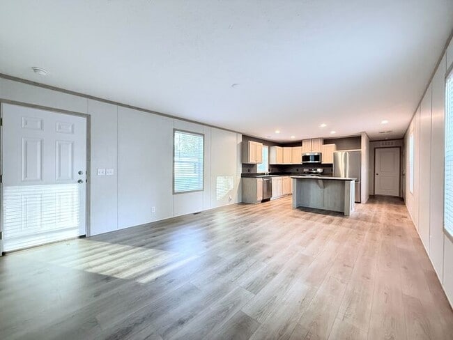 Photo - 29680 Jamestown Dr