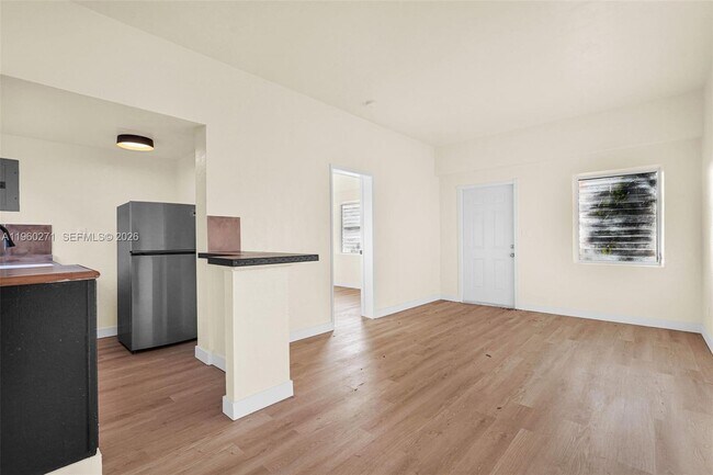 Photo - 12287 NE 7th Ave Unidad 3