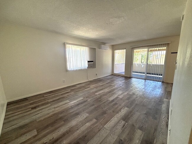 Photo - 21301 Lake Shore Dr Unit 21301 Lakeshore Dr. #8