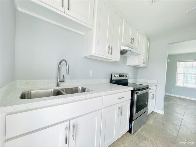 7 Northridge Ave Unidad D