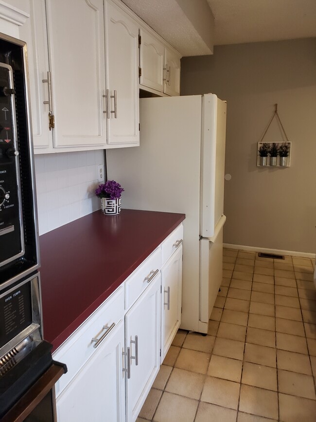 Photo - 6 NE 62nd Pl