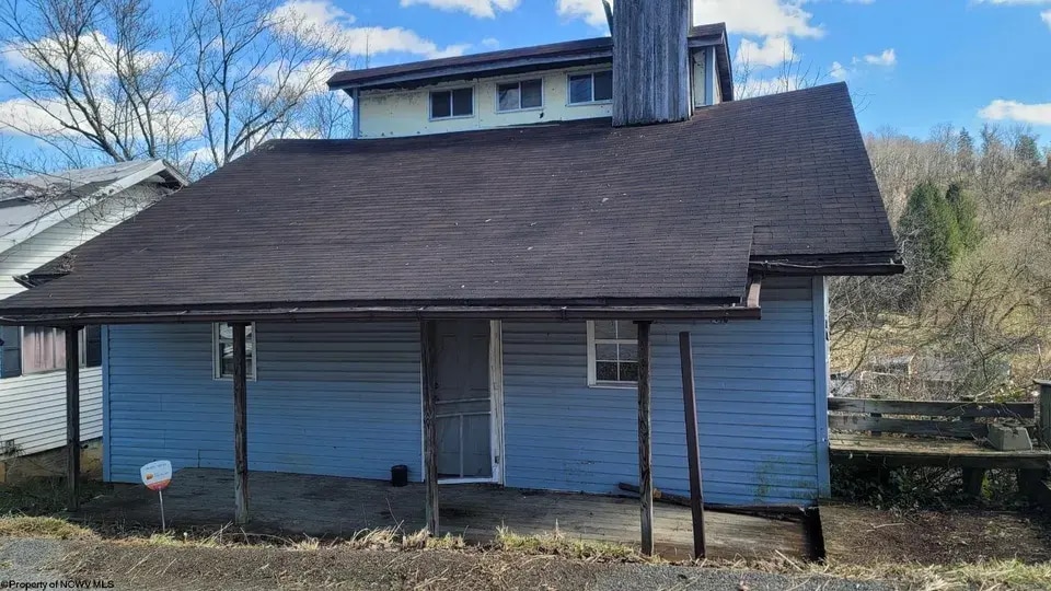 Photo - 512 Warren St House