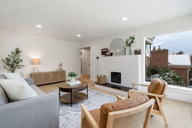 Photo - East Bench Ogden Gem with Mountain Views and Mother In Law Setup