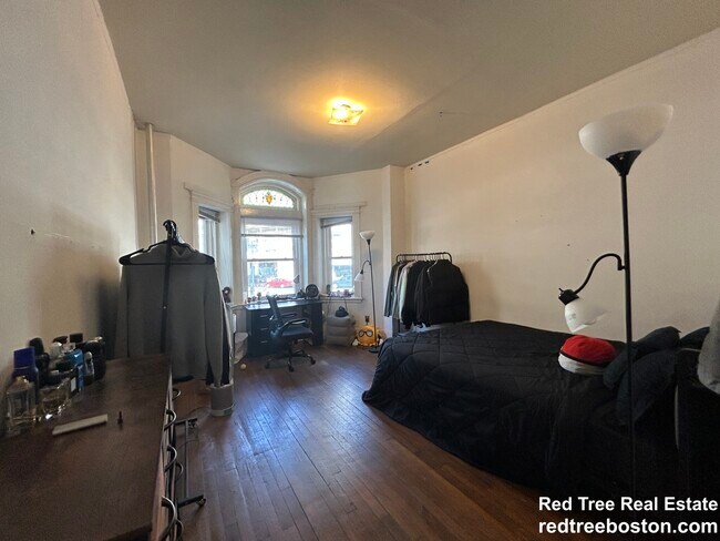 Photo - 15 Westland Ave Apartments Unit 1