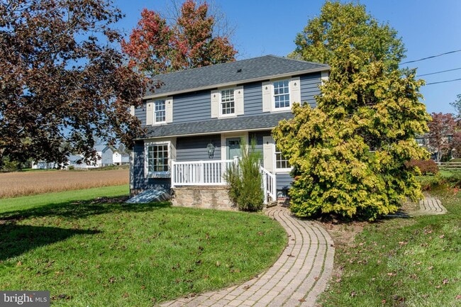 Photo - 766 Sergeantsville Rd