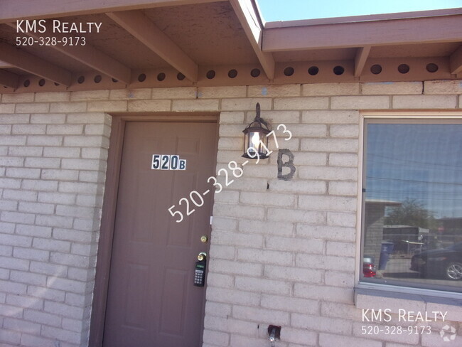 Building Photo - 2 Bed / 1 Bath - OWNER/AGENT Unit B Rental