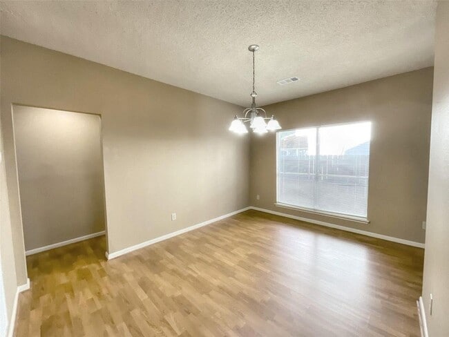 Photo - 18083 Holly Forest Dr