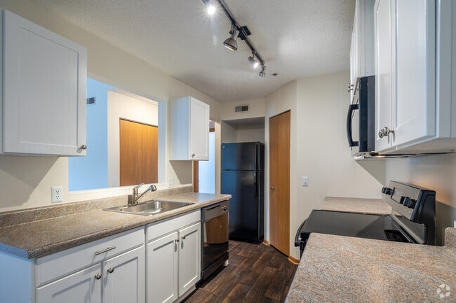 2BR, 2BA - 1,163SF - Kitchen