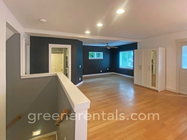 Photo - 1222 9th Ave SE