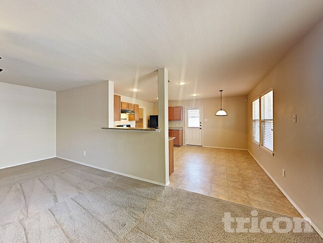 Photo - 7028 Derbyshire Dr