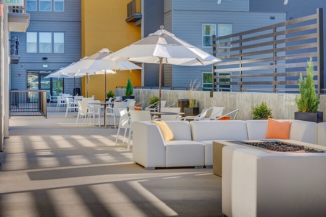 Patio - Via Apartments