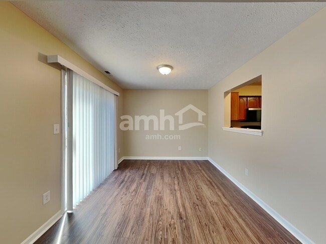 Photo - 1925 Tourmaline Dr