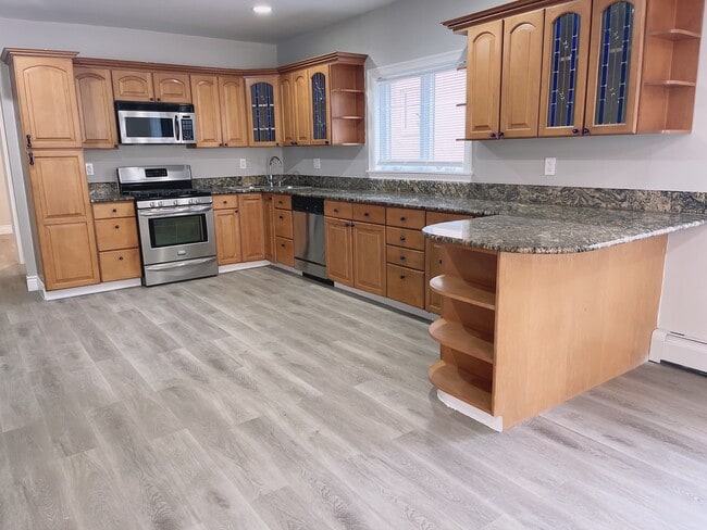 Building Photo - 200-01-201 26th Ave