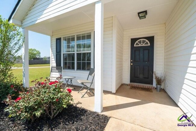 100 Strawbridge Ln