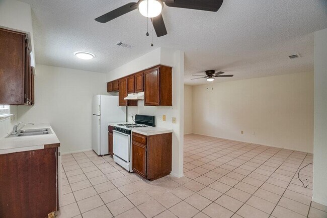 Photo - 10310 Little Pebble Dr