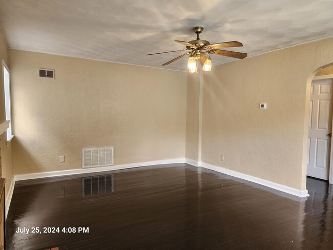 Photo - 2804 Mapleton Ave