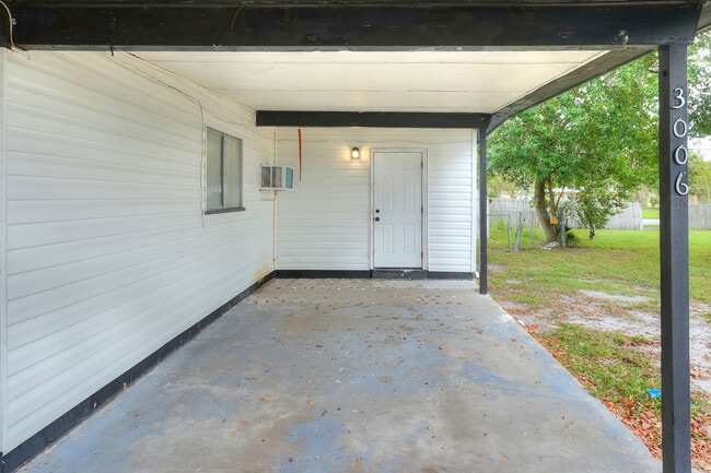 Photo - 3006 Pinedale Ave