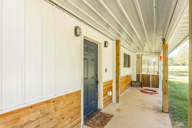 Photo - 5451 Walton Rd