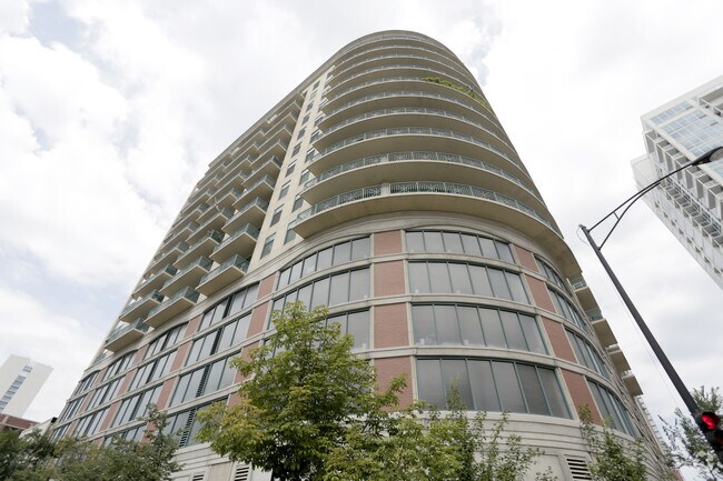 Photo - 340 W Superior St