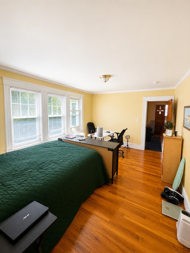 Photo - 272 Faneuil St Unit 2